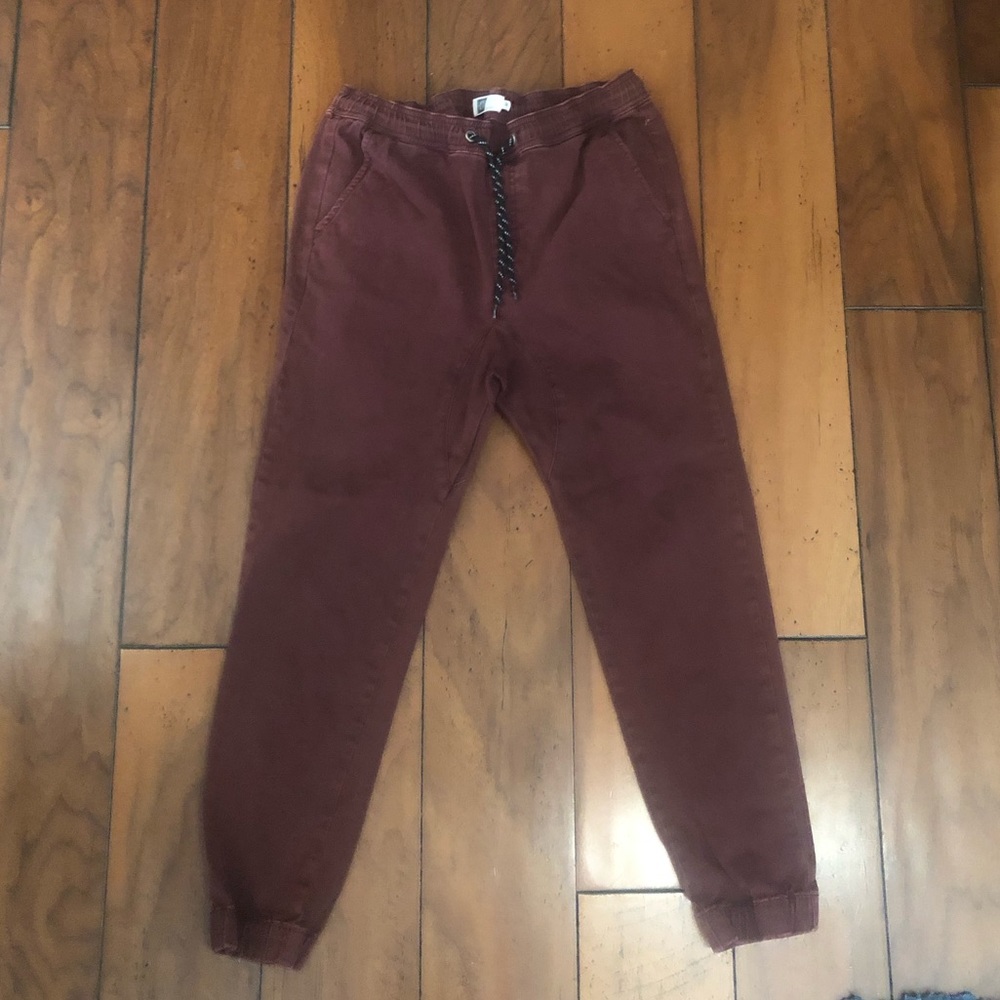 Men’s Red Joggers M